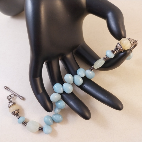 Vintage Sterling Silver Blue and Cream Gemstone Bracelet - Picture 15 of 16